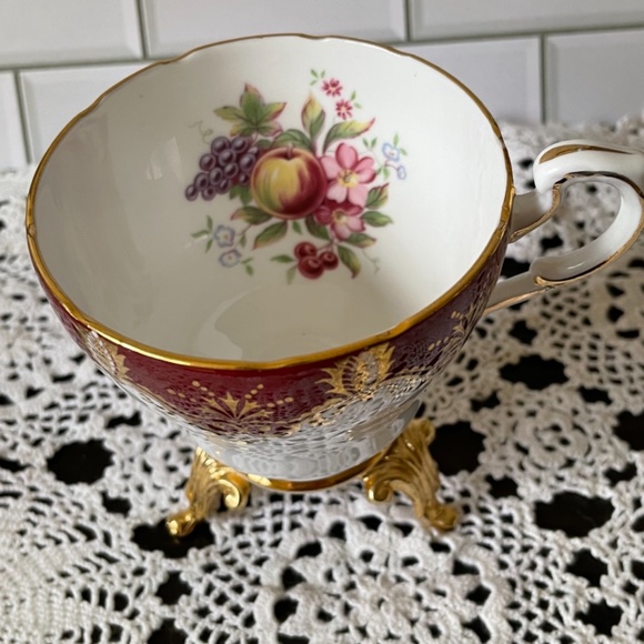Paragon red and gold saucer and tea cup / fruit image Bone China made in England - Picture 6 of 12